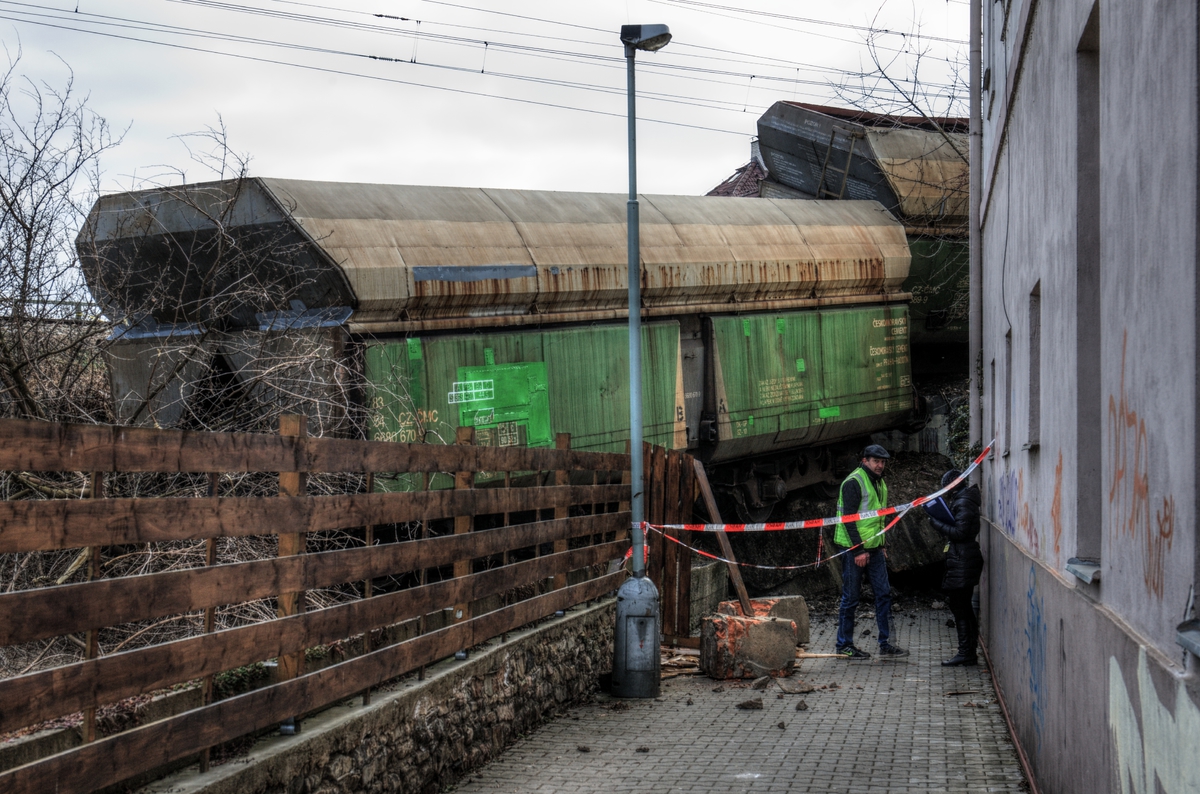 Železniční nehoda v Radotíně